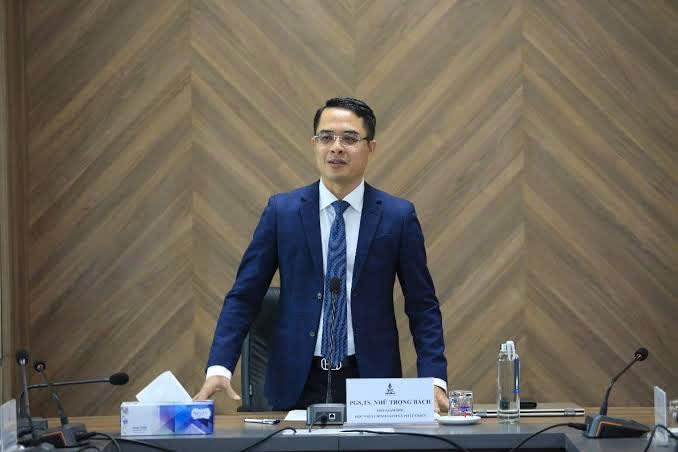 PGS.TS Nhữ Trọng Bách