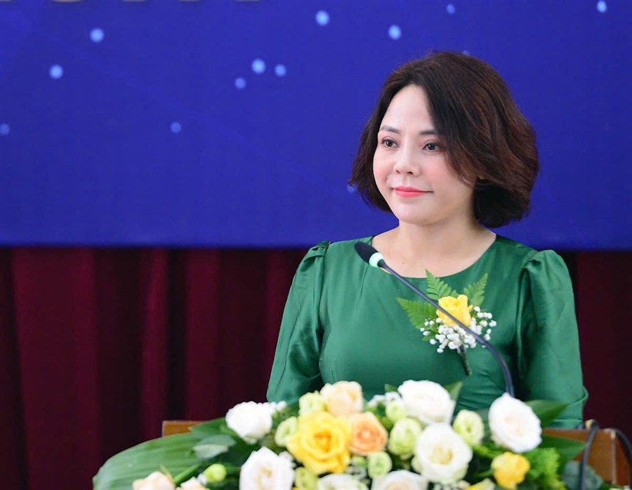 TS Trịnh Thị Thu Hà